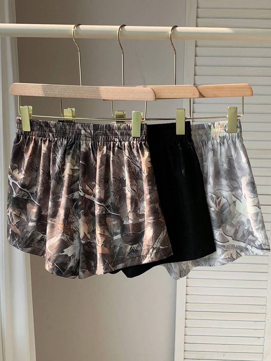 VYNCE 3pcs Comfortable Women’s Short Length Casual Shorts In Woven Fabric For Everyday Looks Shorts Pack Camo Print Shorts