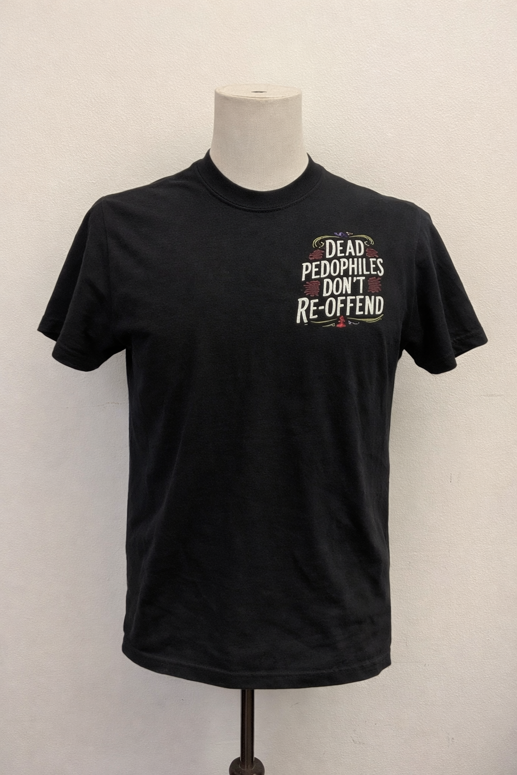 Protect The Innocent Oversized Women’s T-Shirt | Bold Patriotic Justice Graphic Tee, Stand For Safety Statement Shirt FP1Z